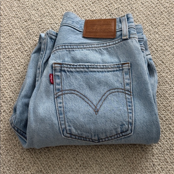 Levi’s Ribcage - Picture 4 of 4